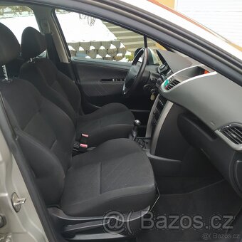 Peugeot 207 1.4i 70kw,poctivých 79000km, NOVÁ STK - 11