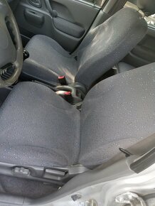 Suzuki Ignis 1.3 i 16 V 61 kW - 11