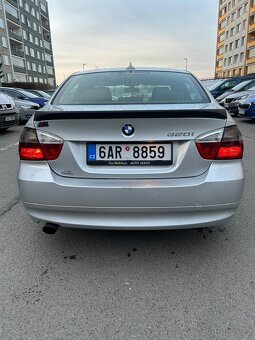 Bmw e90 2005 320i - 11