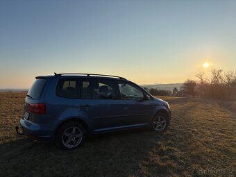 VW Touran 1.6 TDI AUTOMAT - 11