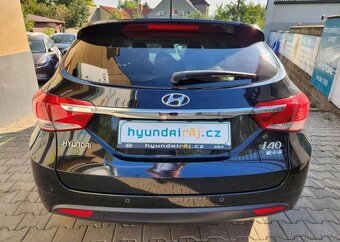 Hyundai i40 2.0-GDi-benzín-NAVI-KAMERA - 11