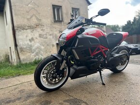 Ducati Diavel - 11