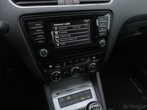 Škoda Octavia 3 - SAMOPARKOVÁNÍ NAVIGACE - 11