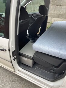 VW Caddy – Obytná vestavba pro kempování - 11