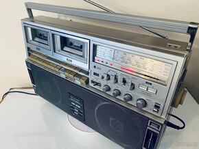 Ghettoblaster Sharp GF 515, rok 1980 - 11