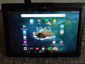 Tablet LENOVO s pouzdrem - 11