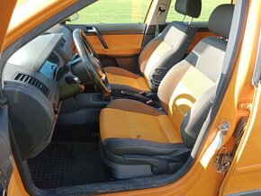 Volkswagen Polo CROSS 1,4i 59KW Zamluveno - 11