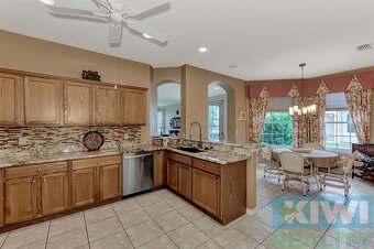 Prodej, vila u jezera, Florida, Whispering Oaks Drive, North - 11