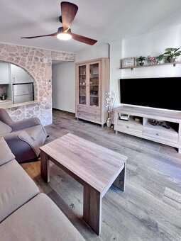 Na prodej krásně zařízený 3pokojový apartmán (3+kk) 68 m² - 11