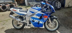 Suzuki GSX-R 600 81KW - 11