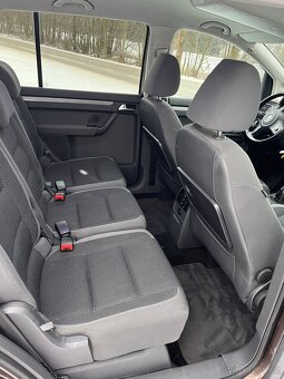 VW Touran 1.6 TDI - 11