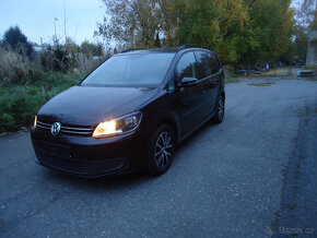 VW Touran 1,6 TDi 77 KW, 2012 - 11