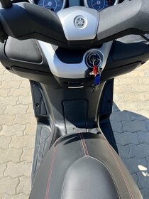 Yamaha Xmax 125, 20000km, velký servis, nové pneu - 11