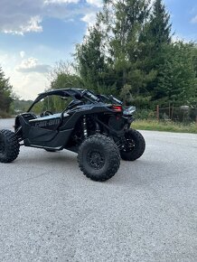 CAN-AM MAVERICK X3 Turbo RS - 11