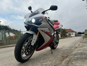 Yamaha R1 2008 - 11