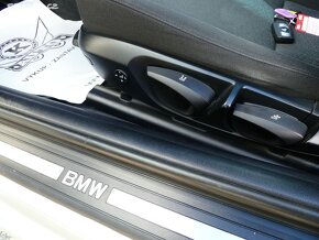 BMW 320i 125kW Xenony,PDC - 11