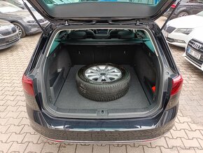 VW Passat 2.0TDI 140kW 4x4 DSG Matrix Tažné Panorama ACC - 11