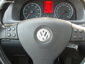 Volkswagen Touran 1,6Mpi UNITED,7míst,park.senz,vyhř.sed.STK - 11