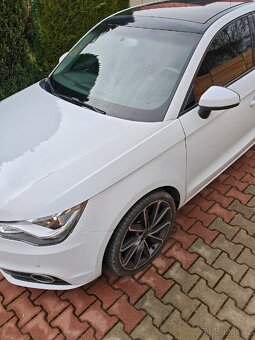 AUDI A1 SPORTBACK-PANORAMA - 11