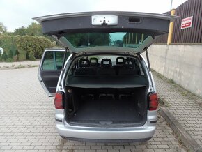 Volkswagen Sharan 2.0 TDi 7 místný - 11