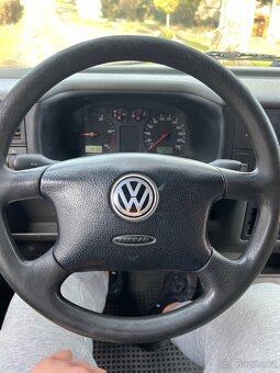 Volkswagen Transporter 2.5 TDi 9 míst - 11