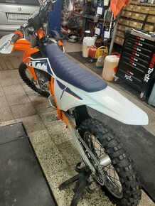 KTM 250 SX-F 2022 - 11