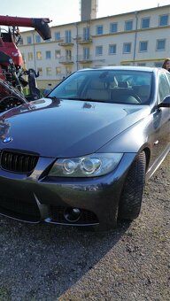 Bmw e90 325i - 11