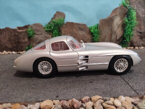 Prodám model 1:18 Mercedes Benz 300slr coupe uhlenhaut - 11