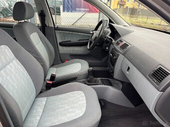 Škoda Fabia 1.4 i Serviska, Centrál, ALU - 11