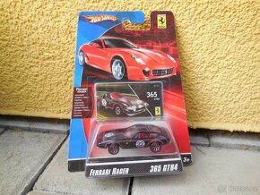 Ferrari Racer modely Hot Wheels - 11