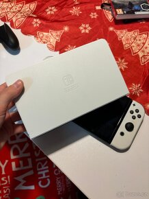 Nintendo switch oled - 11