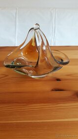 Vázy, mísy, cukřenka, tácy a popelní - lisované a hutní sklo - 11