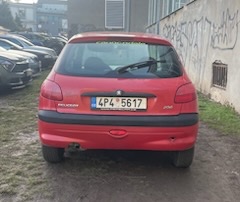 Peugeot 206 1.4i benzin  Rok  2002. Zimní pneu…. - 11