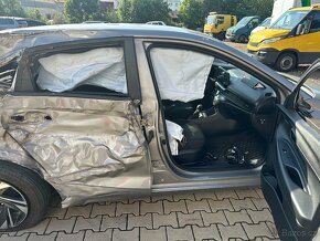 Hyundai i20 1.2 benzin. Rok 2023 Naj. 9700km - 11