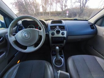 Renault Mégane 1.6 i Nová Stk na 2 roky - 11