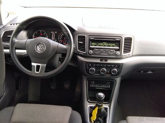 VOLKSWAGEN Sharan 2,0TDI Comfortline 7-míst - 11