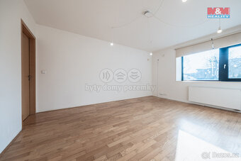 Prodej bytu 4+kk, 149 m², Praha, ul. Nobelova, předzahrádka - 11