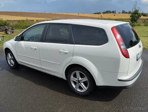 Prodám Ford Focus 1.4i 16V 59Kw r.v.2006 Nová STK,bez koroze - 11