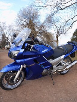 YAMAHA FJR 1300 - 11