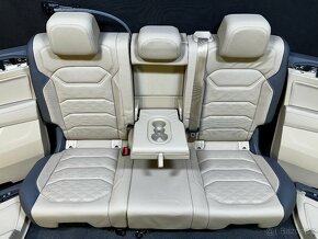 VW Touareg III CR7  kuzeny interier sedacky - 11