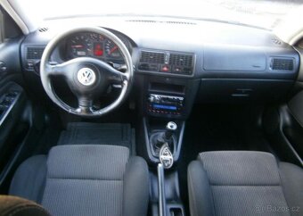 Volkswagen Golf 1.6i aut.klima benzín manuál 77 kw - 11