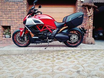 Ducati DIAVEL - Nehavarovaná - KUP ČR - 21300KM - 11