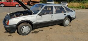 Opel Kadett E 1.8 i 90 PS C18nz (Gsi) PRODÁNO - 11