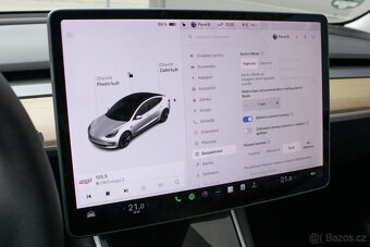 Tesla Model 3 RWD - 11