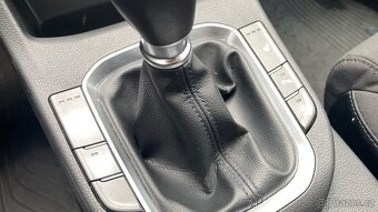 HYUNDAI i30 1.4 TGDI 103 KW model Style,1.maj.koupeno v CZ - 11