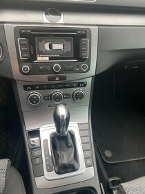 VW Passat B7 1.4 TSI, automat, navigace, kamera, 160 tis km - 11