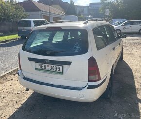 Ford Focus 1.8 TDCi, 55 kW, rok 2002, klima… - 11