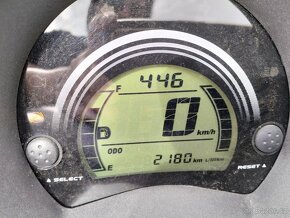 Yamaha NMAX 155 - 11