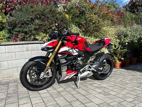 Ducati Streetfighter V4S - 11