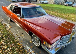 1976 Cadillac Coupe Deville - 11